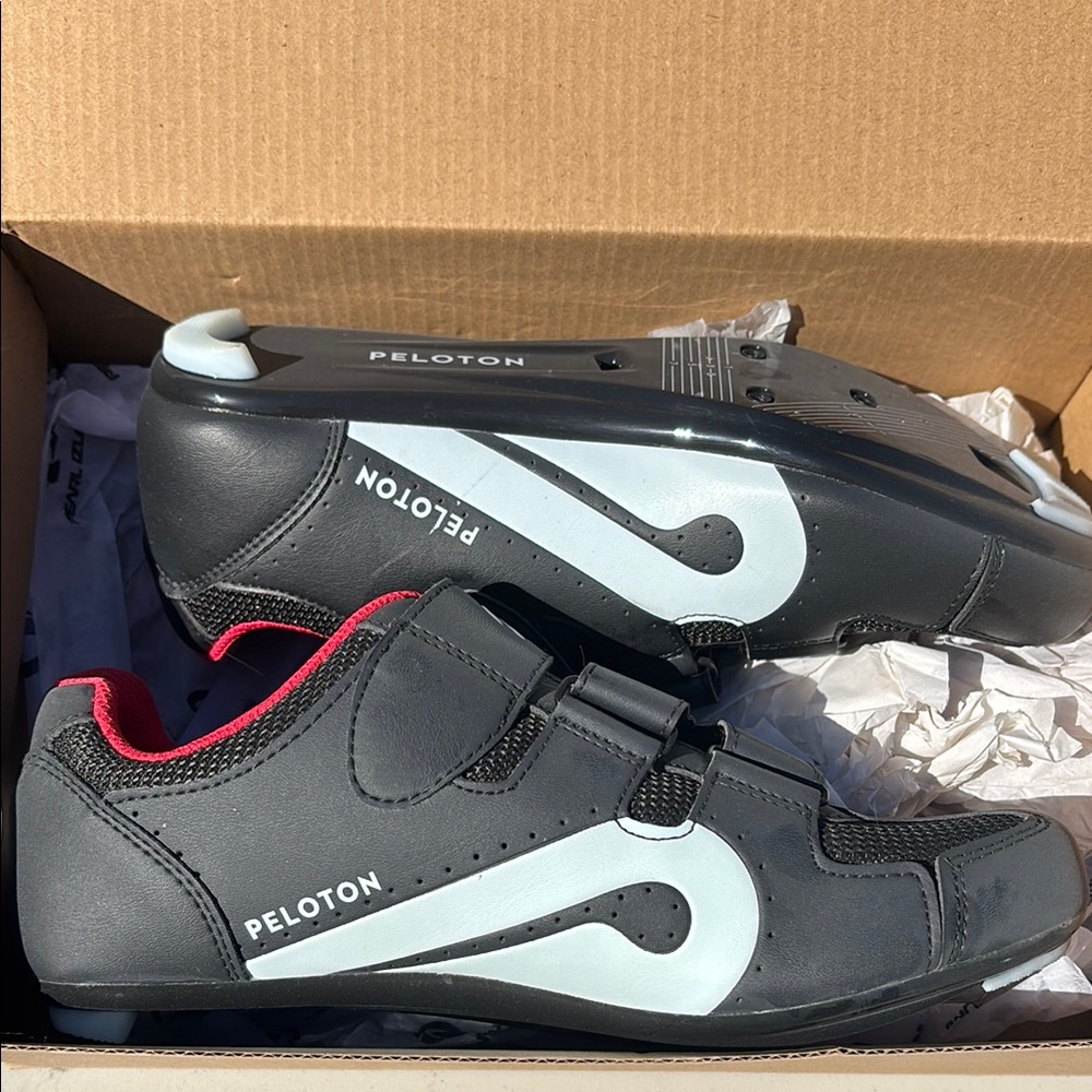 New Peloton Shoes, Never worn